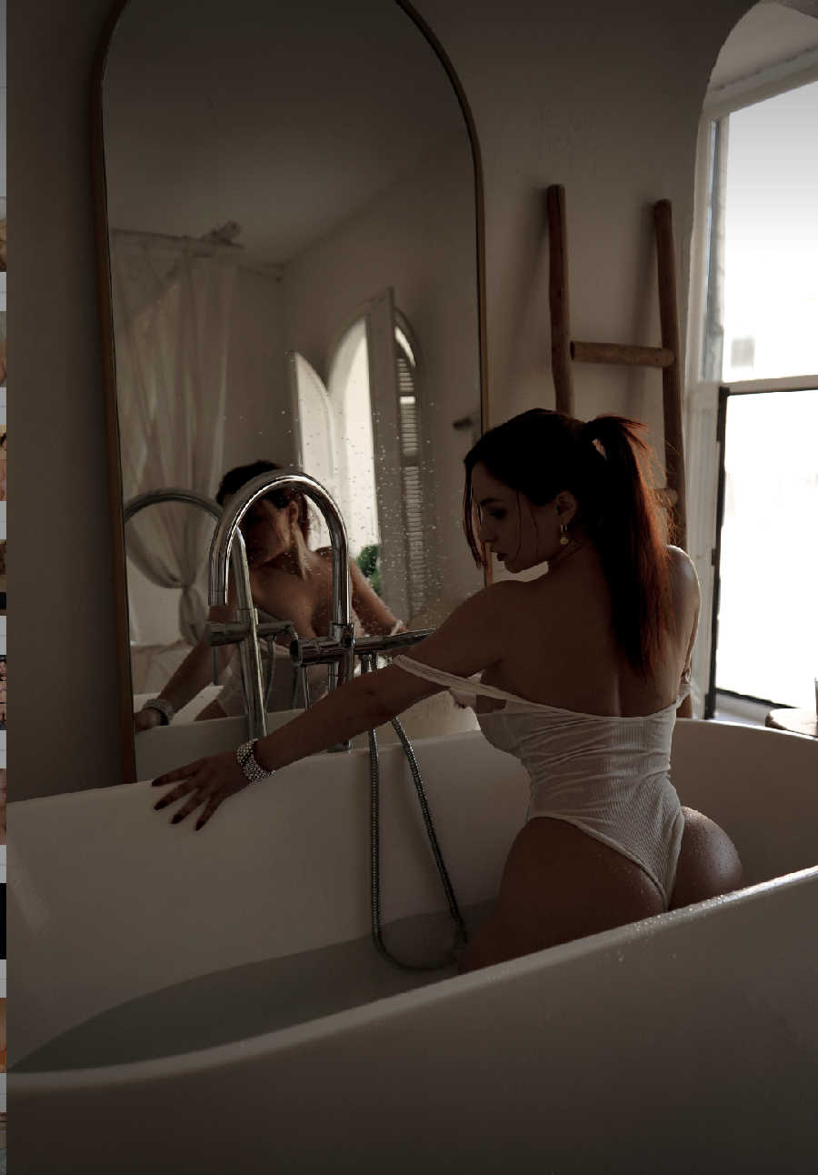 A playful frame from Miranda Faith nude — online in Jinan