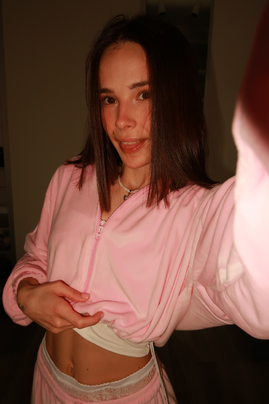 Tina brings the glow — live moments in Jinan